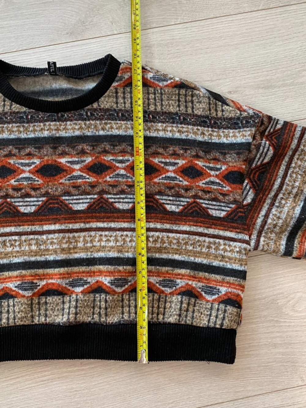 Zaful Aztec Geometric Knit Crop Sweater Multicolor Grey Orange Black Size 8 (L) - Picture 9 of 12